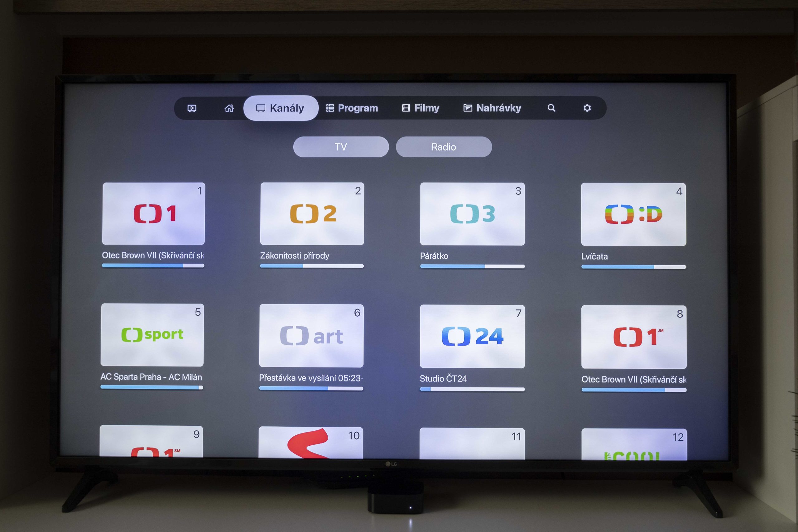 sledovani tv apple tv 2