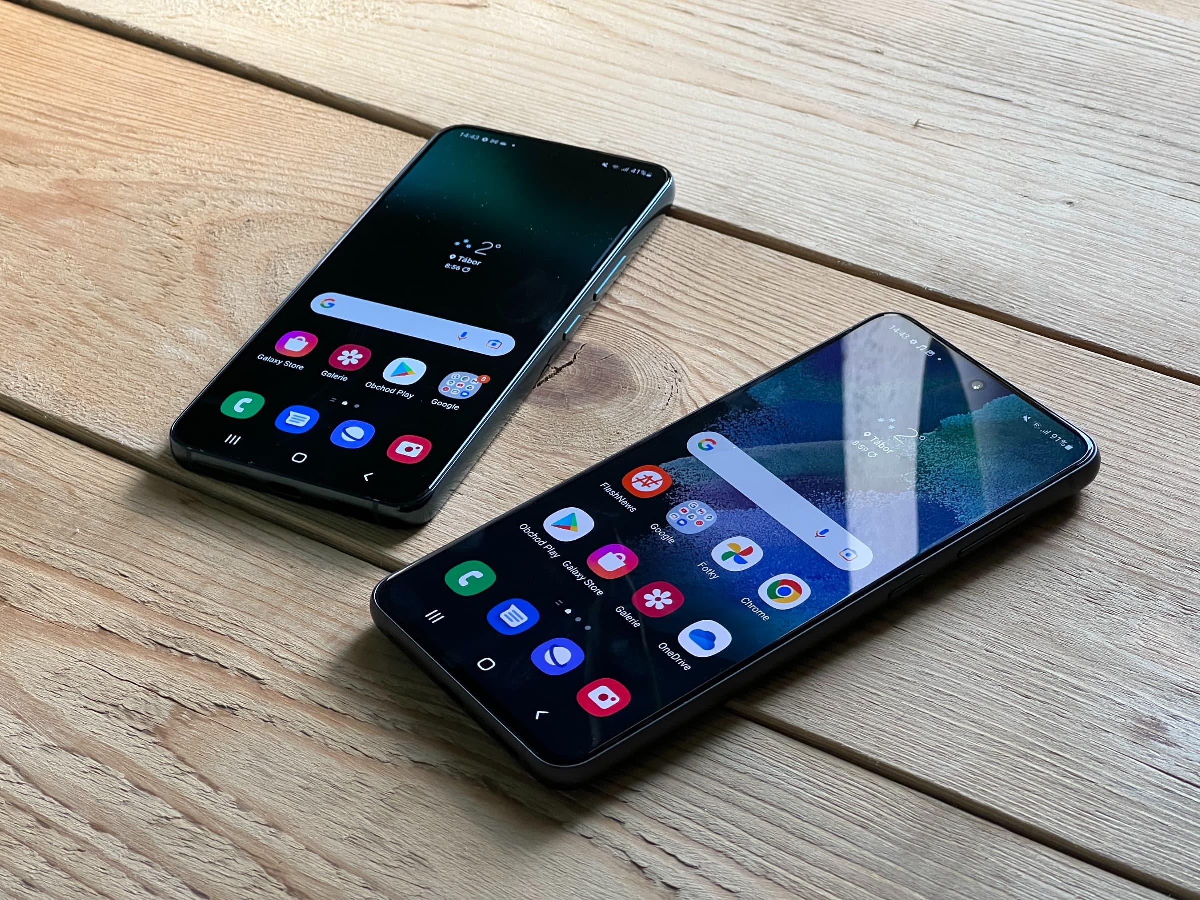Galaxy S22 vs S21 FE 30 Galaxy S22 vs S21 FE 30