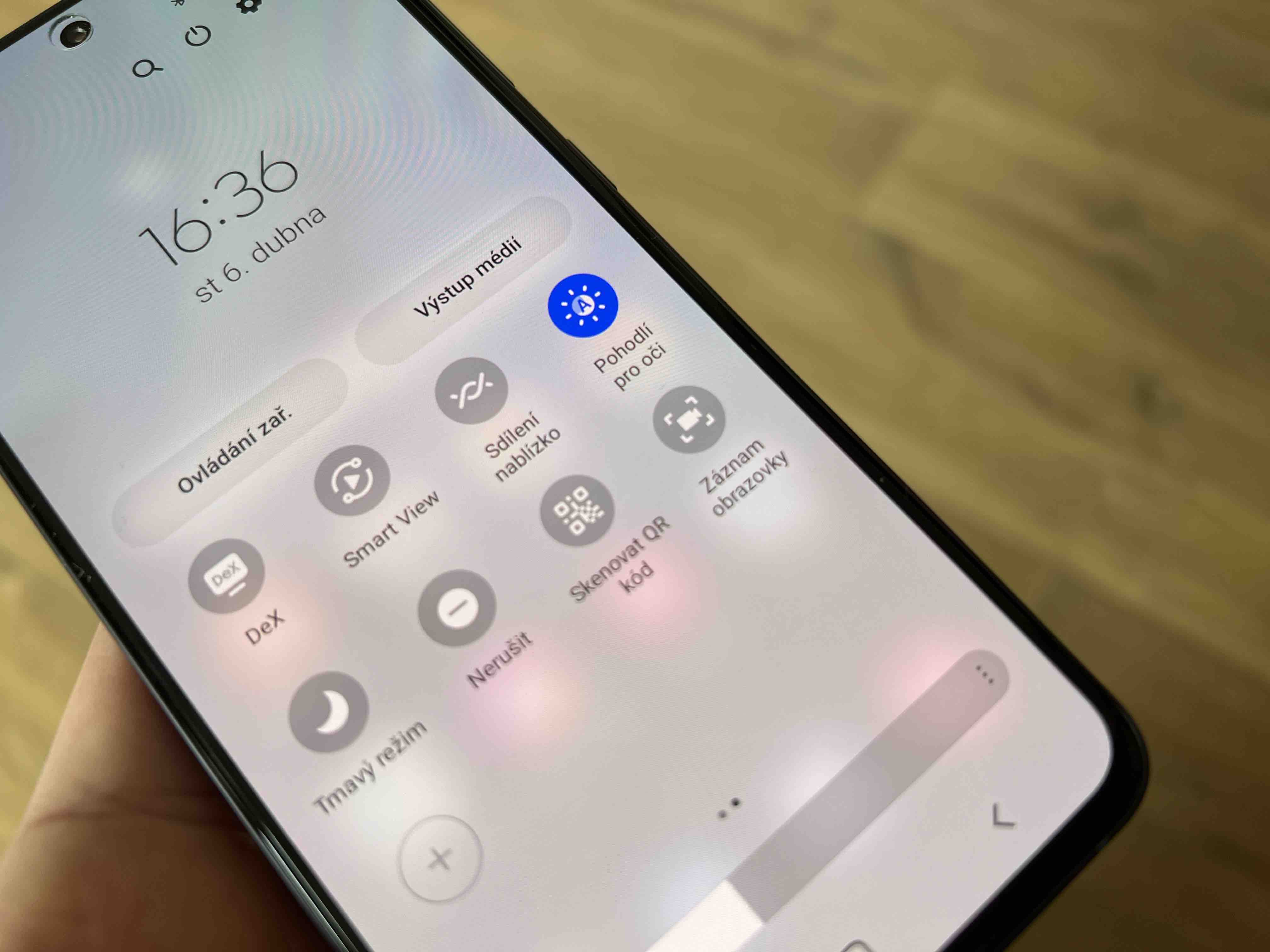 Jak na Samsungu natočit obrazovku