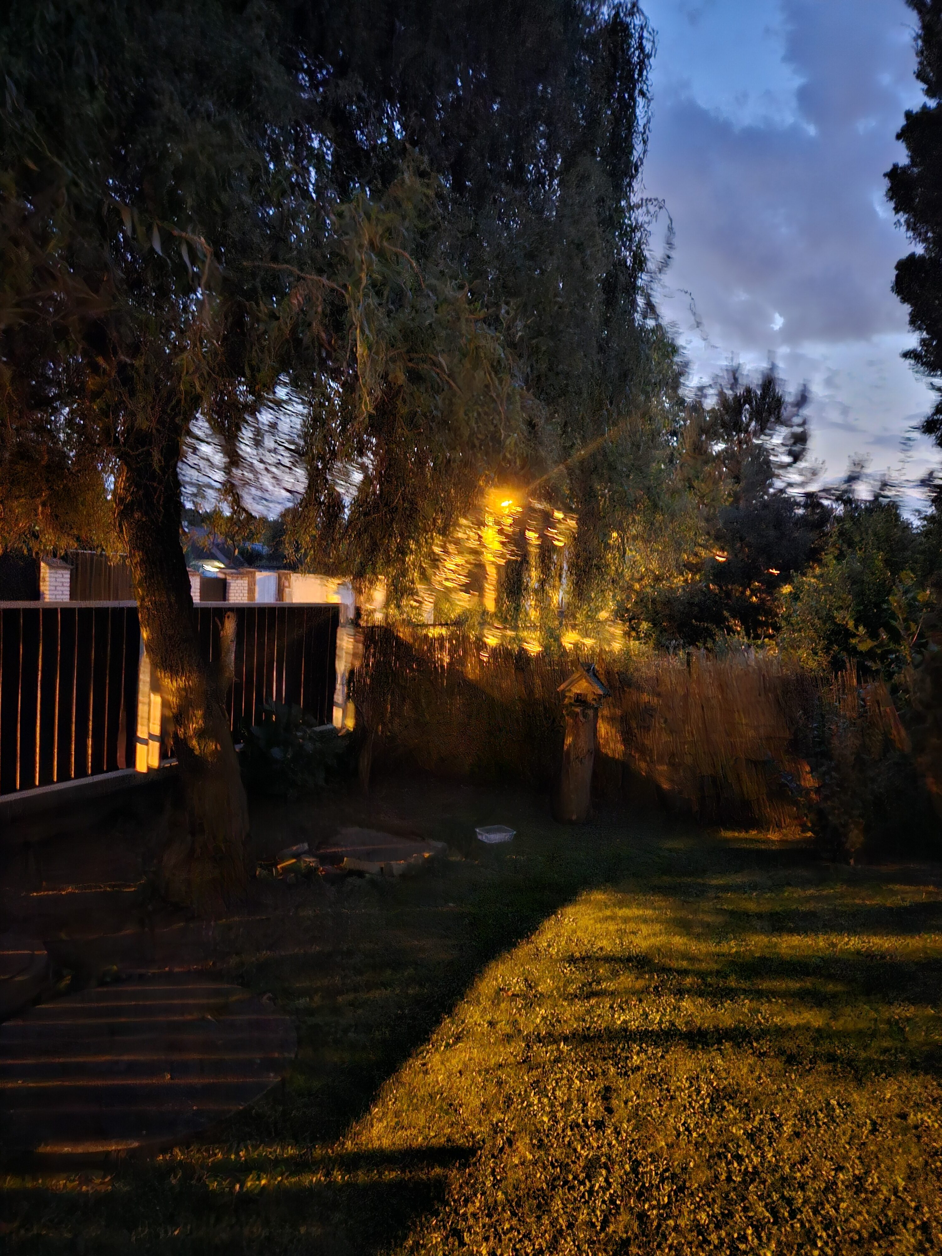 Galaxy Z Fold5 nocni fotky 1