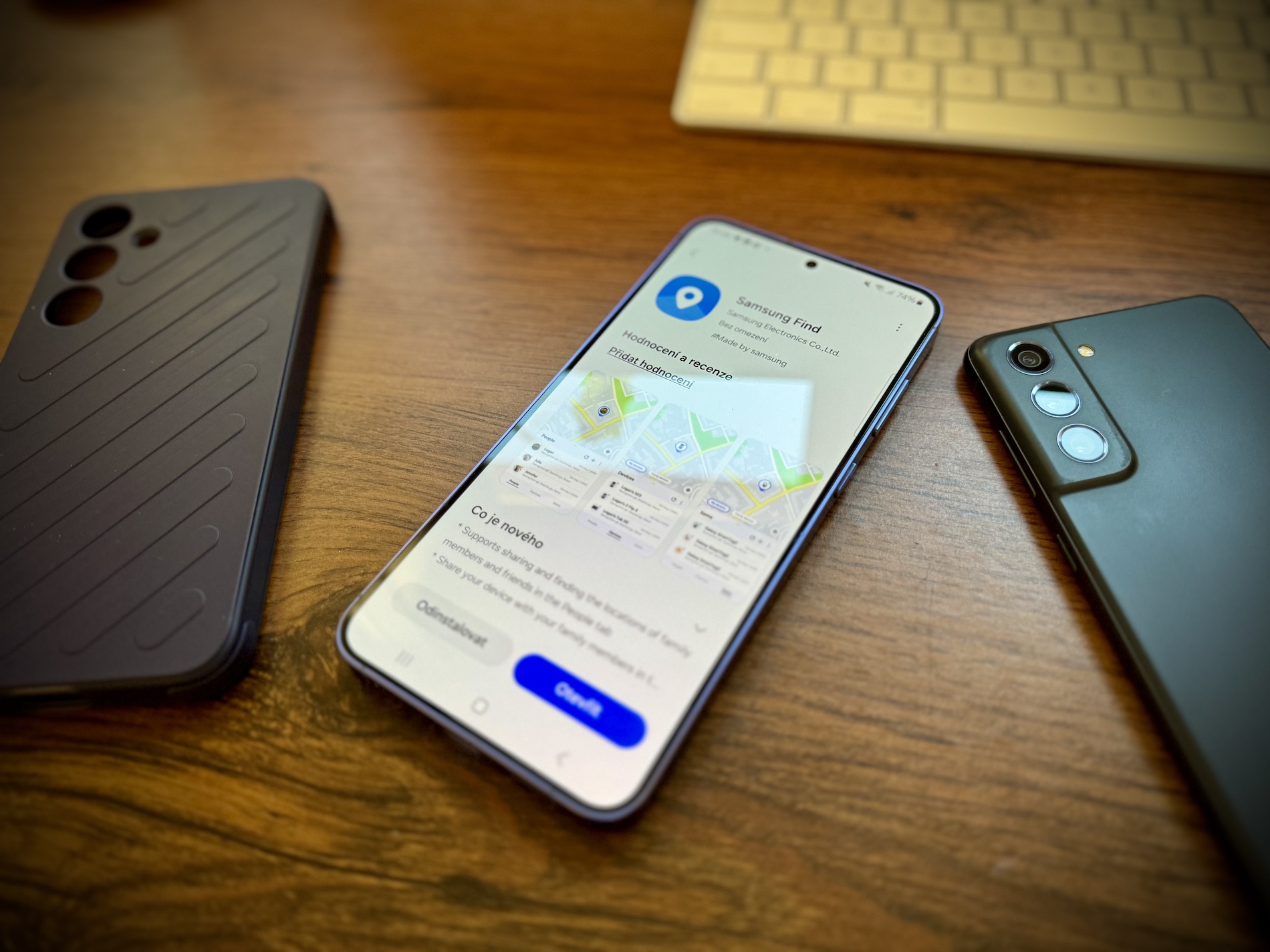 Samsung Find cover Samsung Find cover