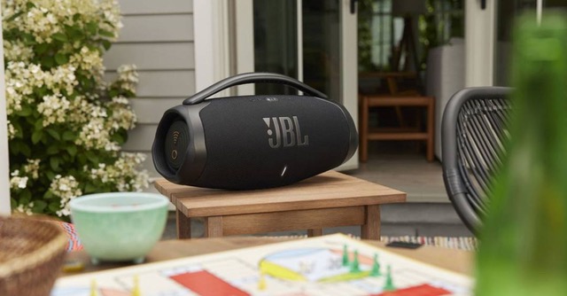 JBL_boombox JBL boombox