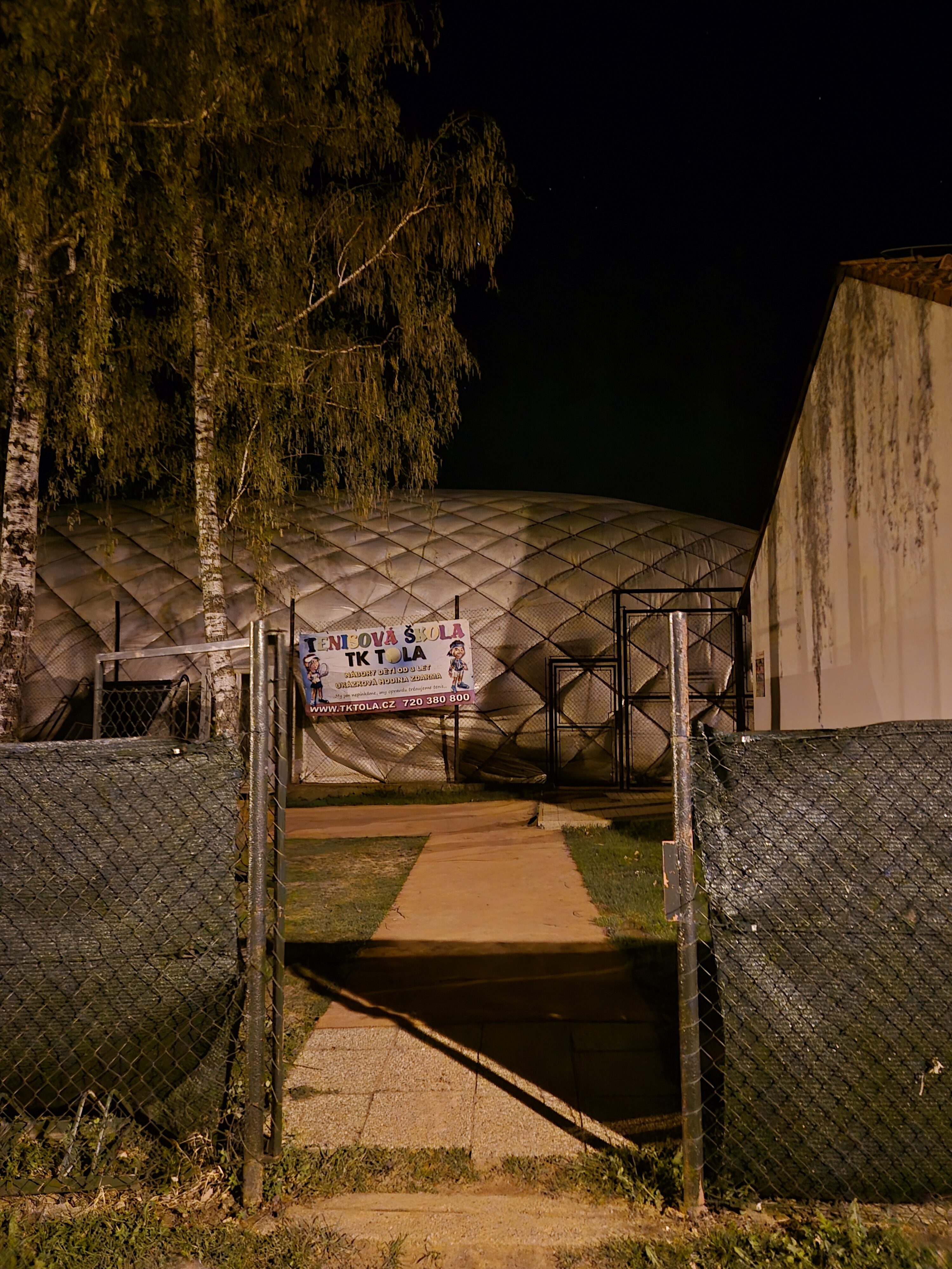 Galaxy S24 noc fotka 15