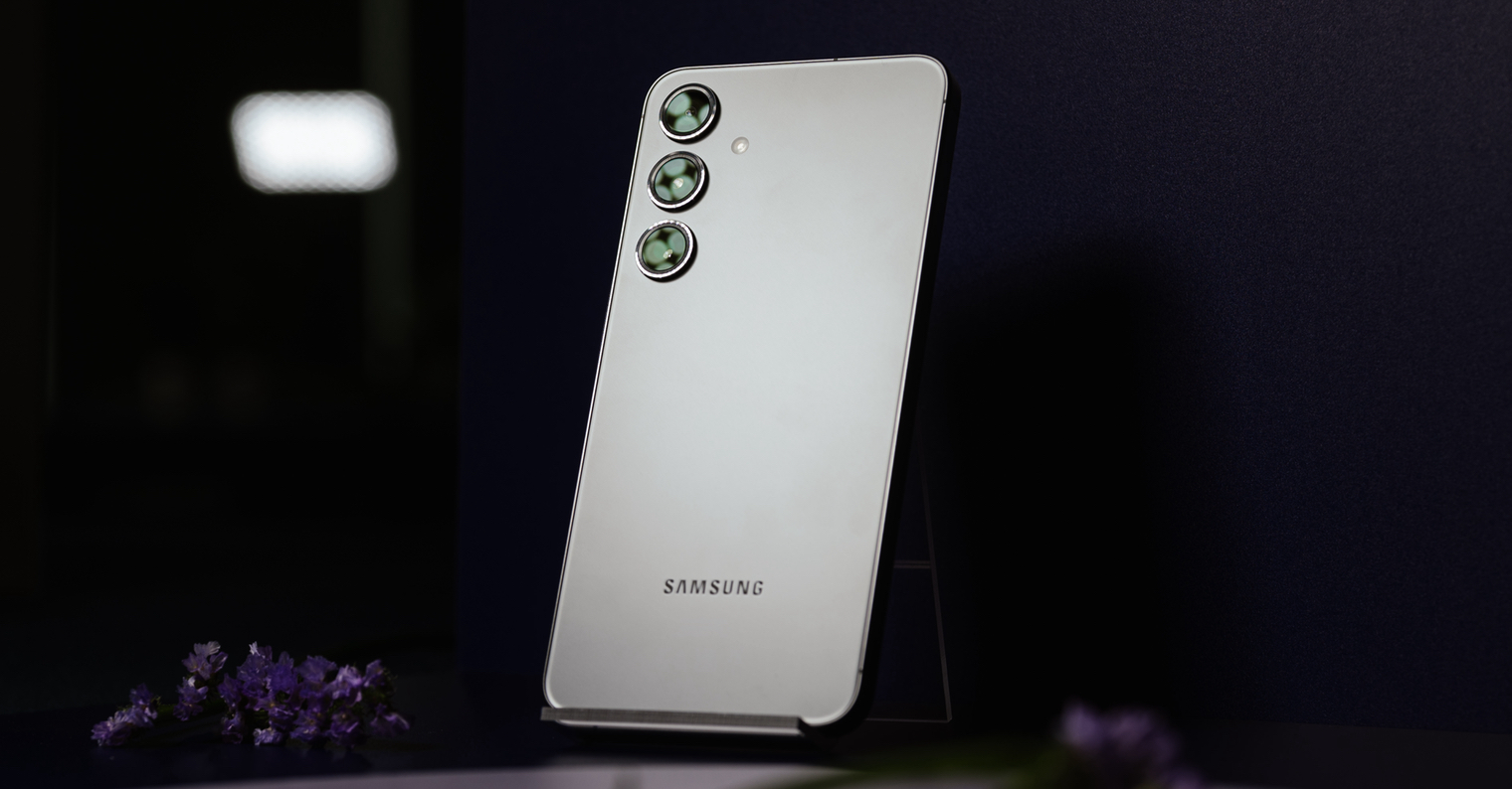 1520 794 Samsung Galaxy S24 grey