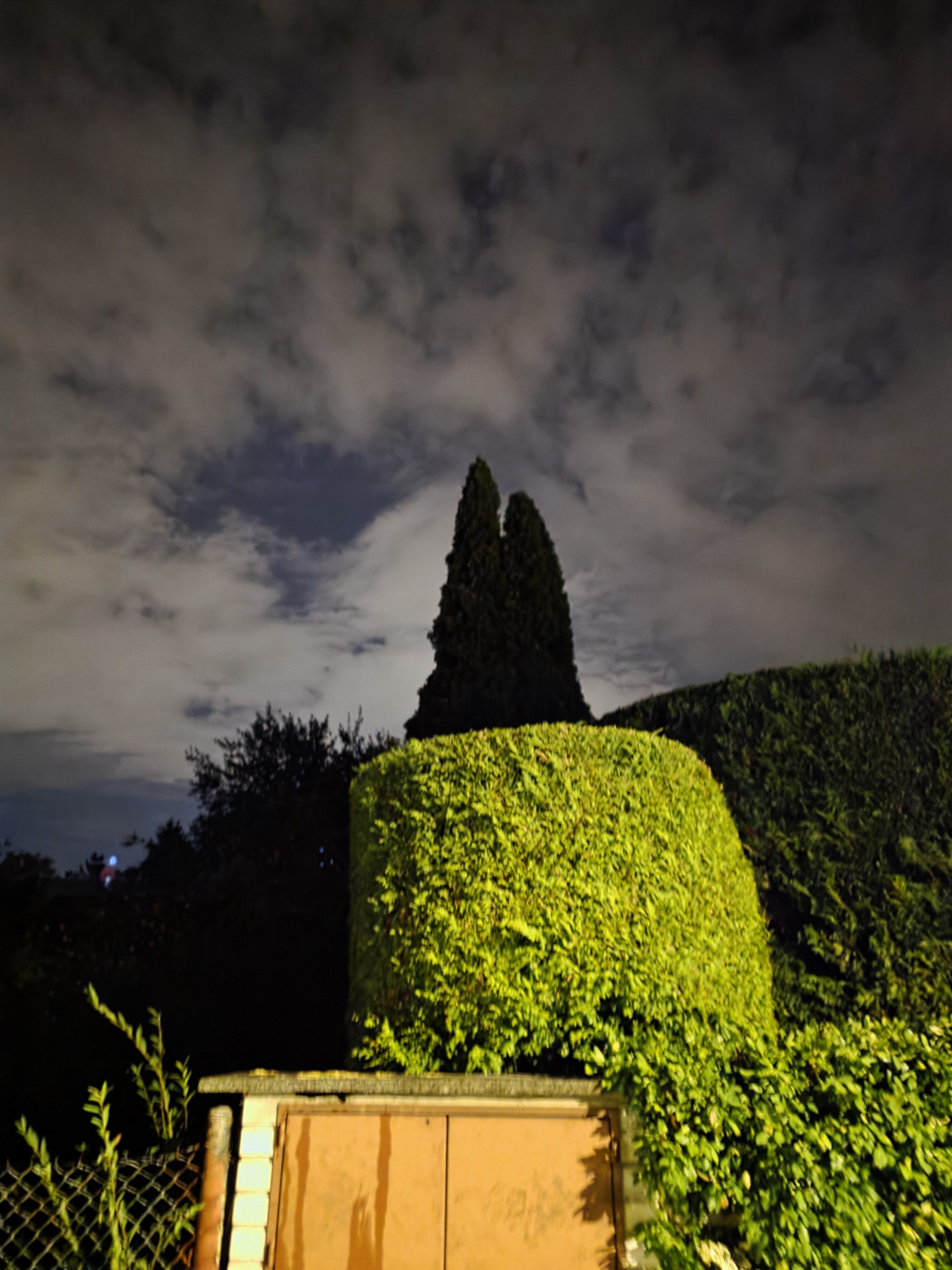 Galaxy Z Fold7 fotky noc 9