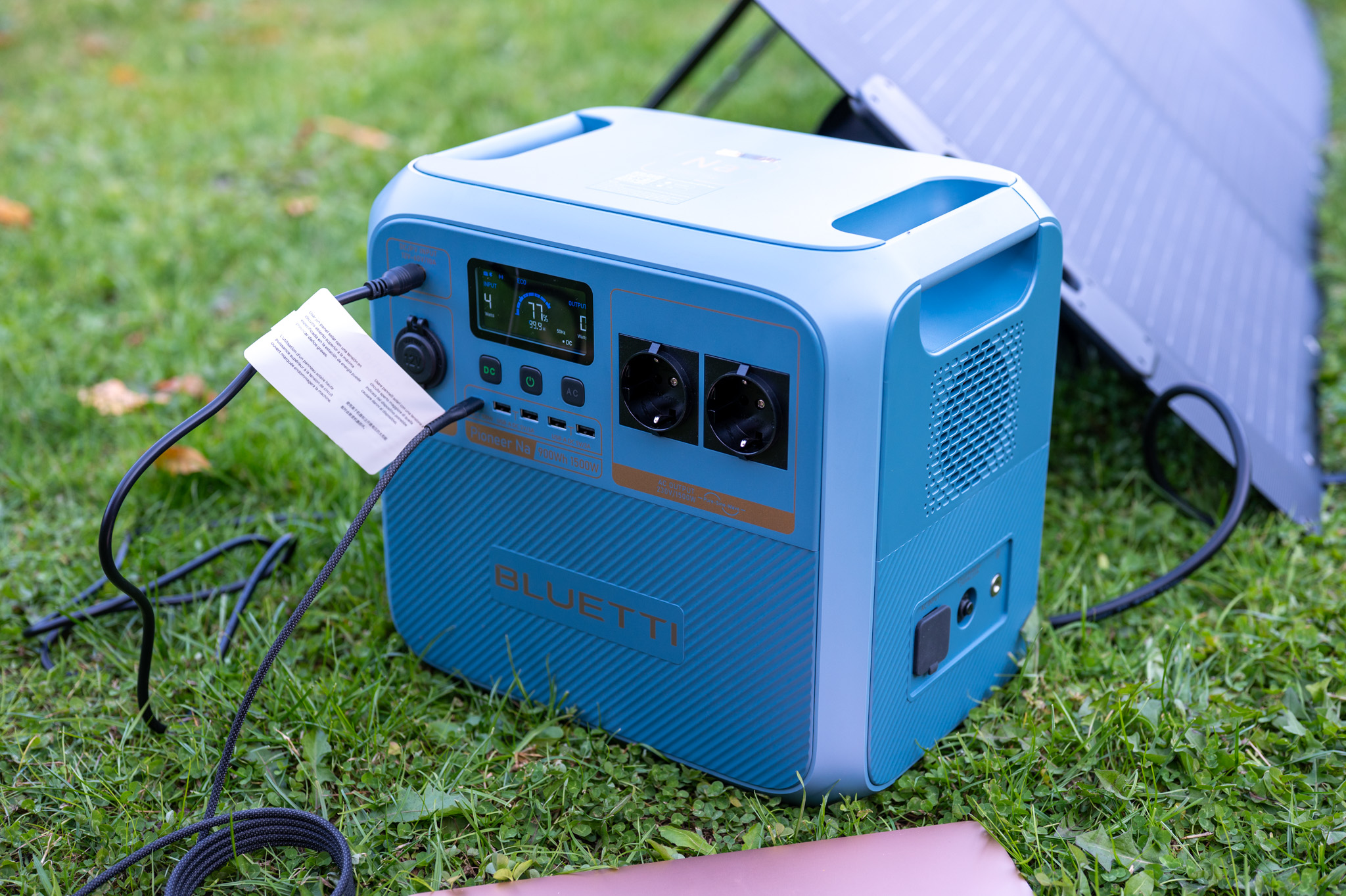 BLUETTI Pioneer Na 1 BLUETTI Pioneer Na 1