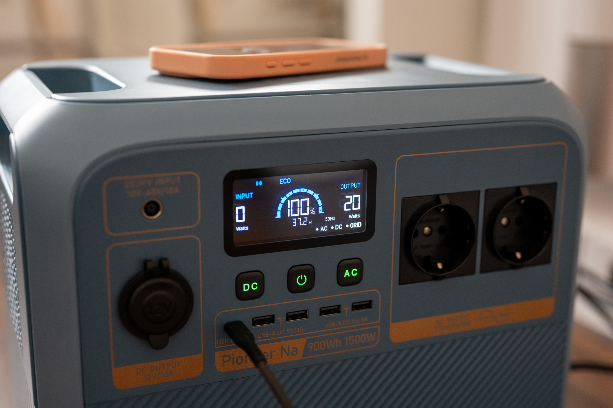 BLUETTI Pioneer Na 36 BLUETTI Pioneer Na 36
