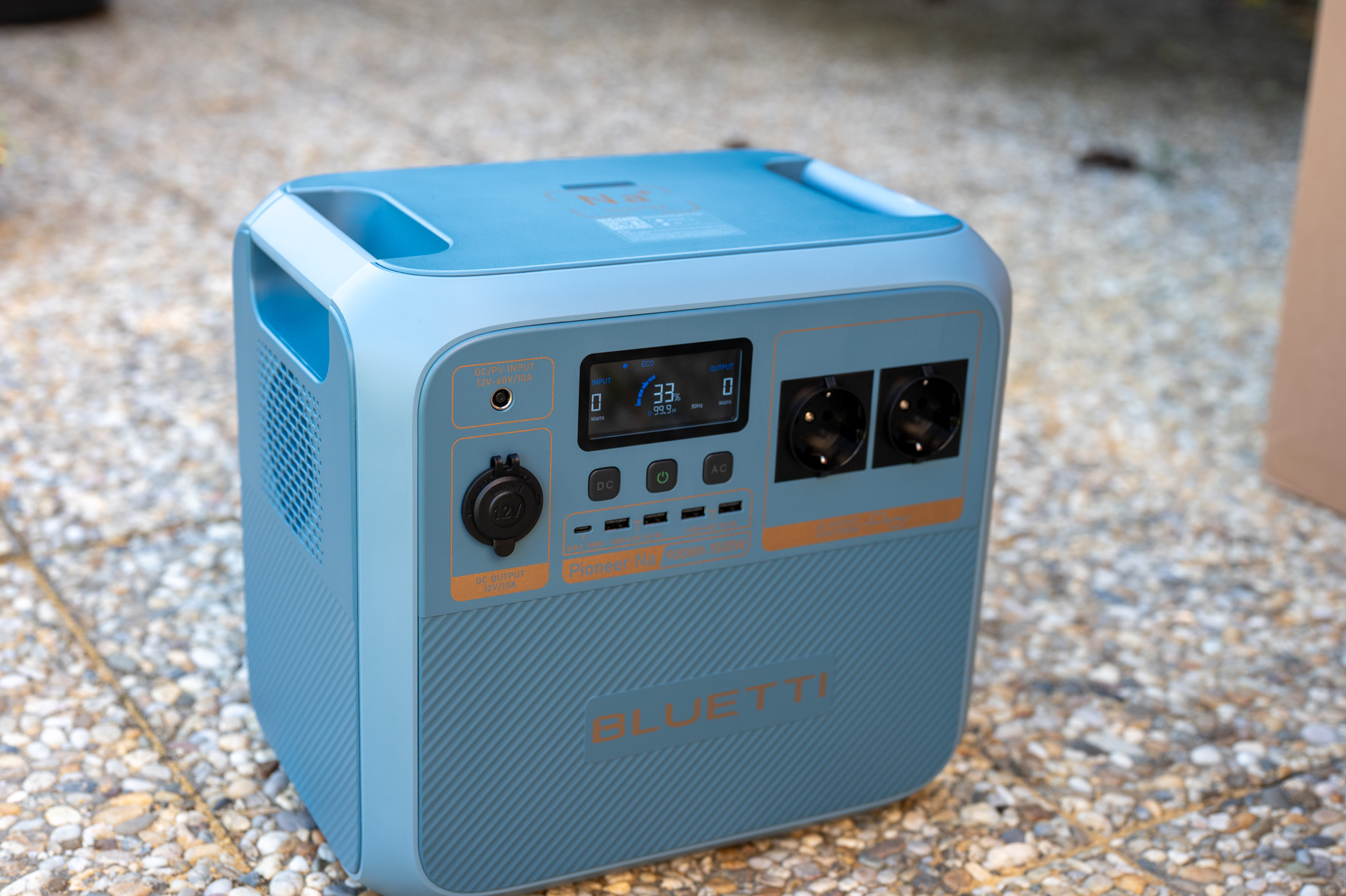 BLUETTI Pioneer Na 8 BLUETTI Pioneer Na 8