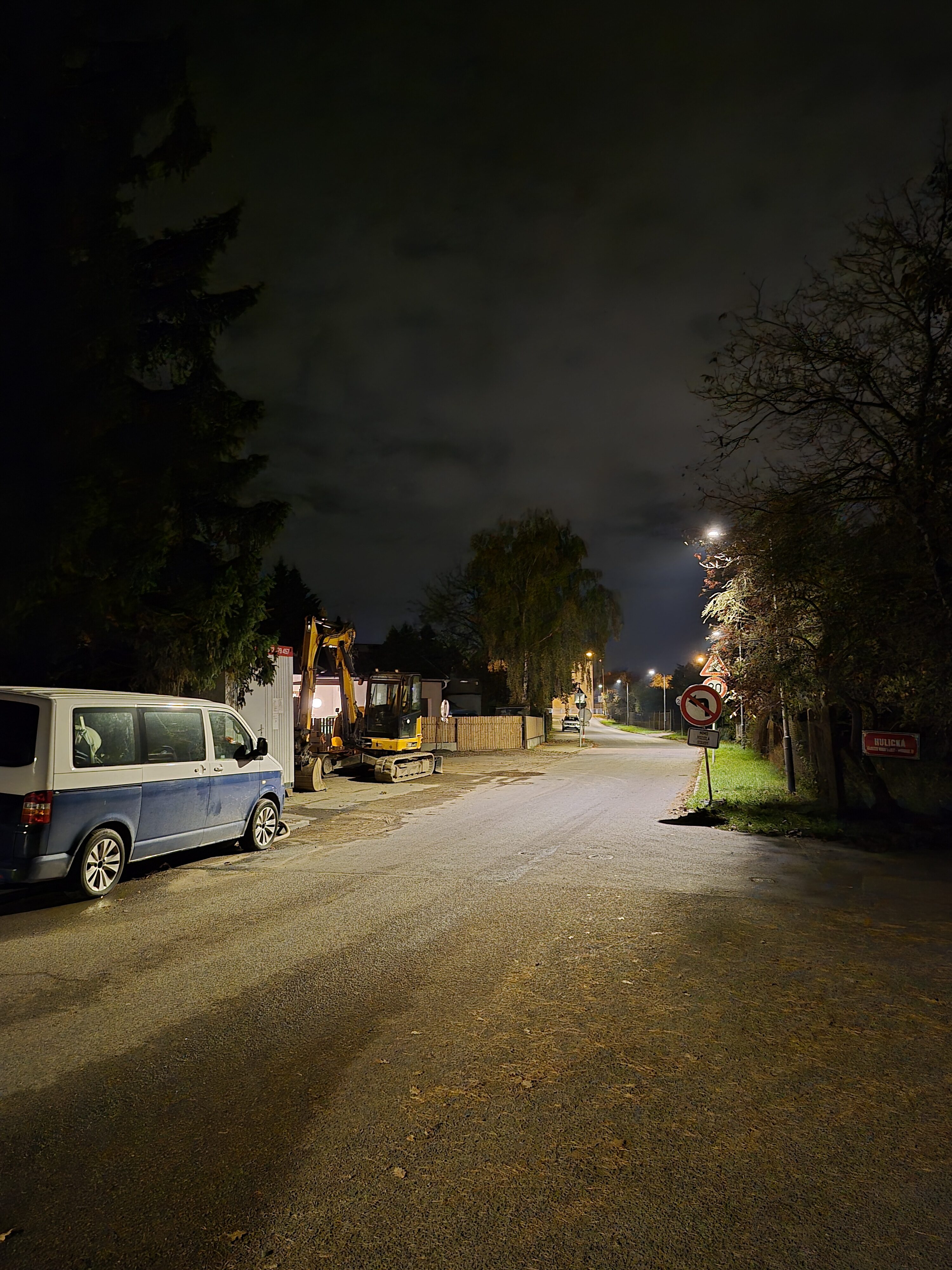 Galaxy S25 FE nocni fotka 28