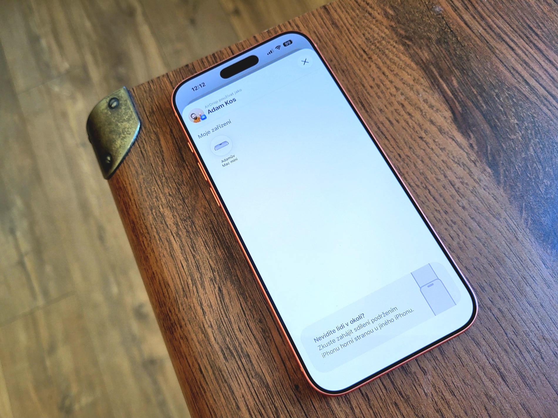 iPhone AirDrop cover